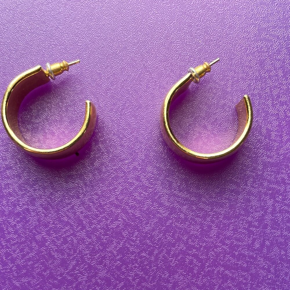 Bundle 3/$12. Gold Tone Hoop Earrings.
